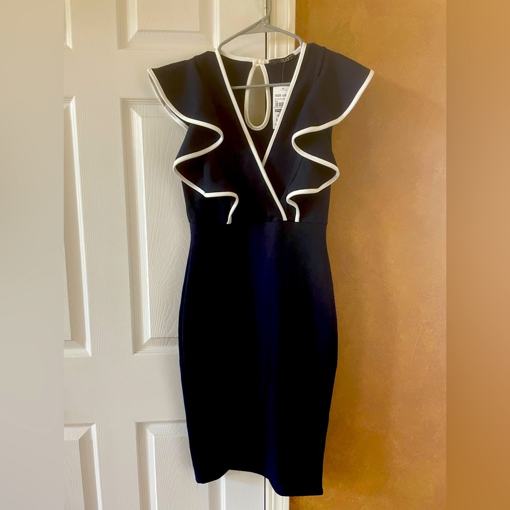 Navy blue & white dress - size 6. NWT. Quiz brand.